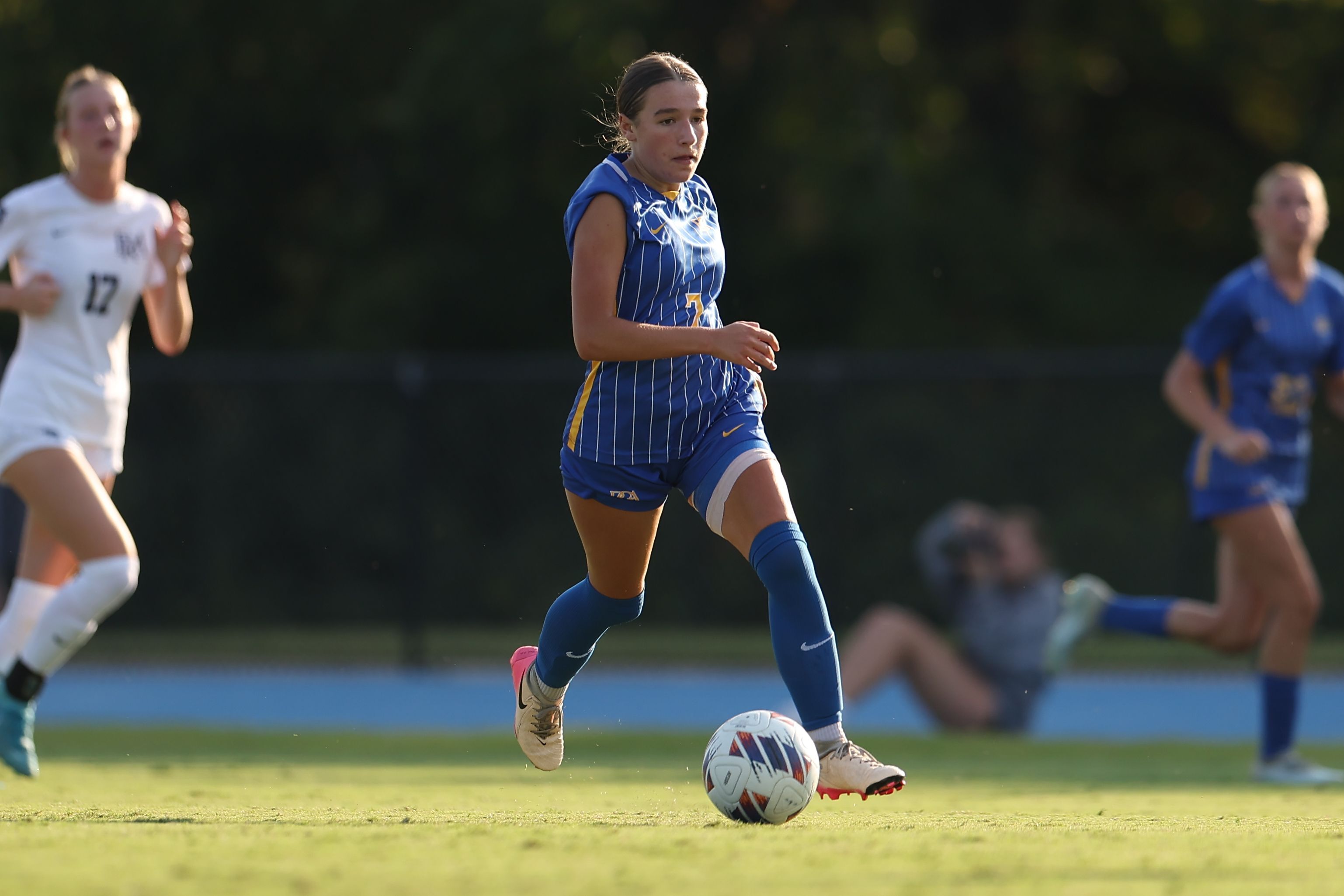 Dribbling in BGA game